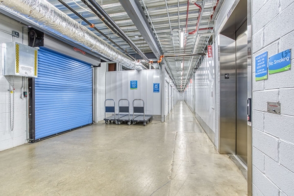 Facility photo: //images.sparefoot.com/medium/22441262c727ff3d947.jpg