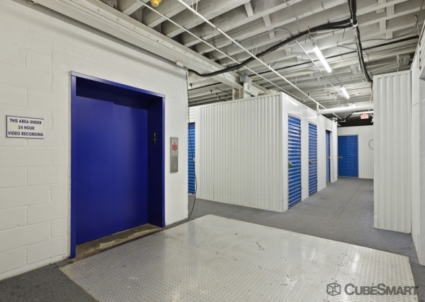 Facility photo: //images.sparefoot.com/medium/224457686f75a630f53.jpg