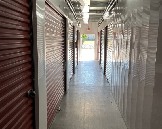 Facility photo: //images.sparefoot.com/medium/2245116a187a6719205.jpg