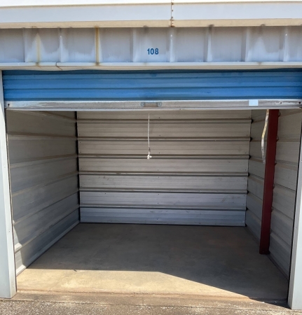 Facility photo: //images.sparefoot.com/medium/2245116a187a6a46757.jpg