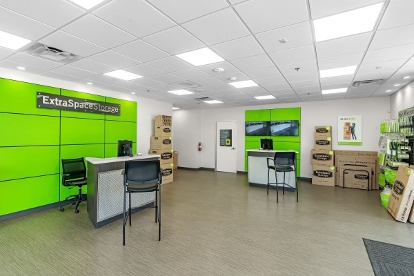 Facility photo: //images.sparefoot.com/medium/22451269943214d55d5.jpg