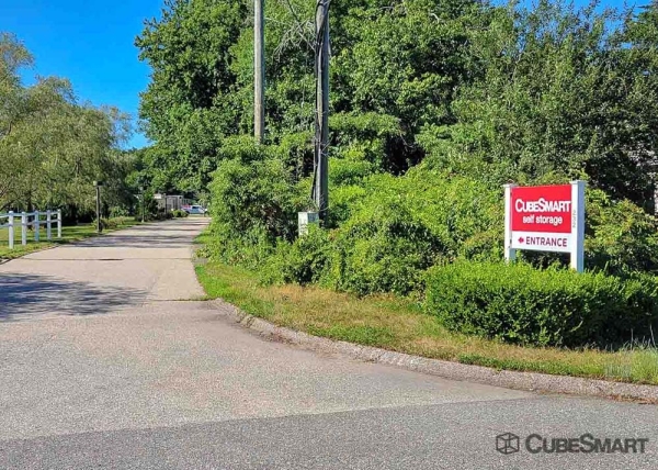 Facility photo: //images.sparefoot.com/medium/22451569859c240afa7.jpg