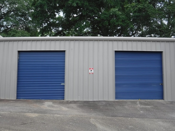 Facility photo: //images.sparefoot.com/medium/224583687827c57b9b1.jpg
