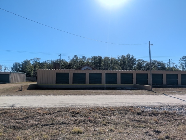 Facility photo: //images.sparefoot.com/medium/224584698517de469c8.jpg