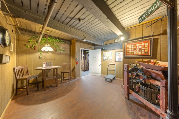 Storage Units at US Storage Centers - Chicago - Orleans - 1516 North Orleans Street