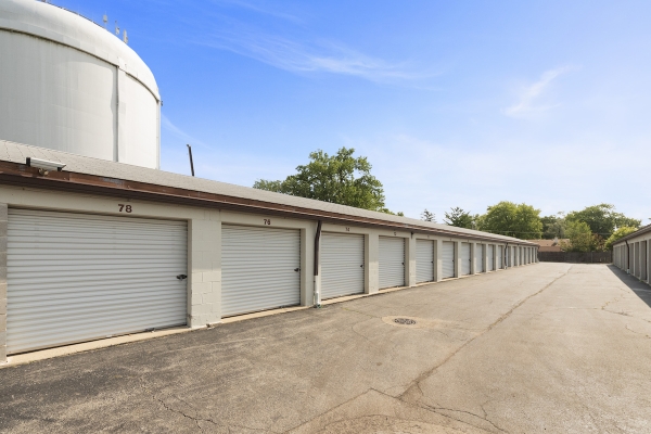 Facility photo: //images.sparefoot.com/medium/22459964c427365dc54.jpg
