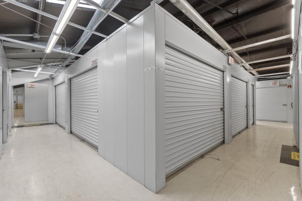 Facility photo: //images.sparefoot.com/medium/22459964c4273b70999.jpg