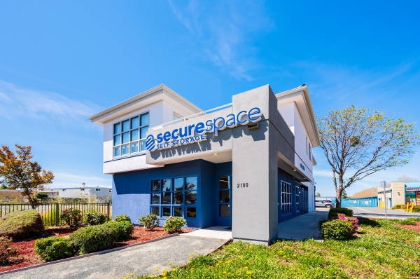 Facility photo: //images.sparefoot.com/medium/224676693318e4cb5ed.jpg