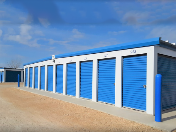 Storage Units at Storage Rentals of America - Waseca - 15th Ave - 405 15th Avenue Southeast
