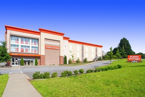 Facility photo: //images.sparefoot.com/medium/2247066a071c4c6866d.jpg