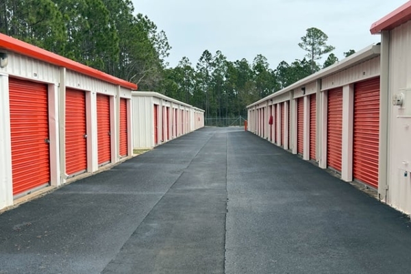 Facility photo: //images.sparefoot.com/medium/2247086884d4a25b174.jpg
