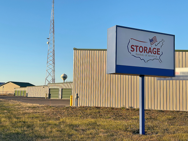 Facility photo: //images.sparefoot.com/medium/224714677d47f369d8f.png