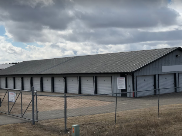Facility photo: //images.sparefoot.com/medium/22471962ec35d1b52ea.png