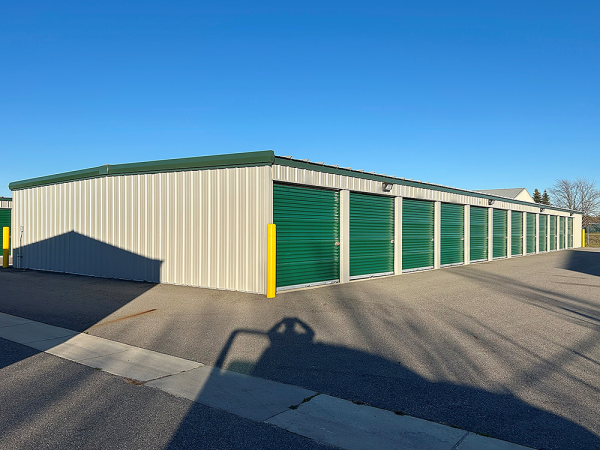 Facility photo: //images.sparefoot.com/medium/224723677d4f6d92ea0.png