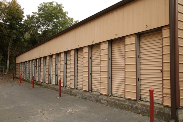 Facility photo: //images.sparefoot.com/medium/224805634d7596ec141.jpg