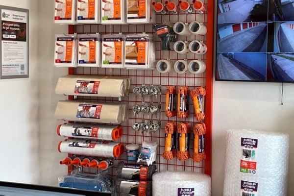 Facility photo: //images.sparefoot.com/medium/224851688b6ca8a2f85.jpg