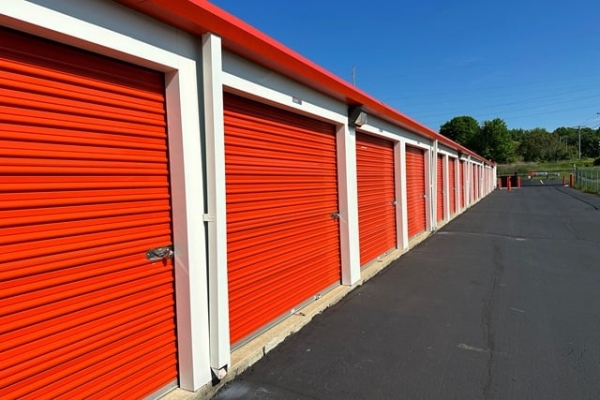 Facility photo: //images.sparefoot.com/medium/2249536877a4b586997.jpg