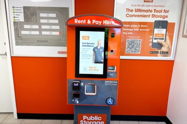 Facility photo: //images.sparefoot.com/medium/22495369eb6bdf9628a.jpg