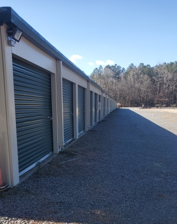 Facility photo: //images.sparefoot.com/medium/22498763fe62febfdac.jpg