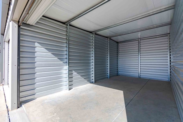 Facility photo: //images.sparefoot.com/medium/225057692e29e554eea.jpg