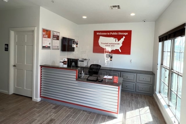 Public Storage - Edmond - 18200 N May Ave