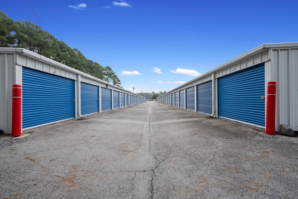 Facility photo: //images.sparefoot.com/medium/2251126734b5e0261ce.jpg