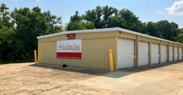 Facility photo: //images.sparefoot.com/medium/2251186a0f11bbbacec.jpeg