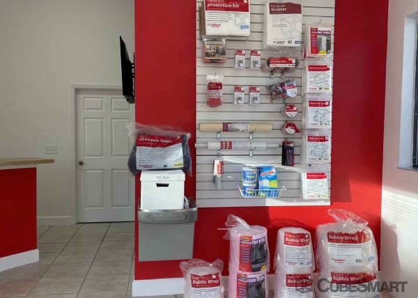 Storage Units at CubeSmart Self Storage - FL Ocala N US Hwy 441 - 4411 North Us Highway 441