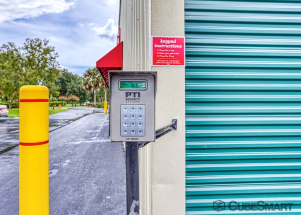 Facility photo: //images.sparefoot.com/medium/2251316883315be552e.jpg