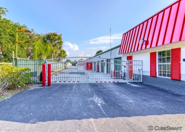 Storage Units at CubeSmart Self Storage - FL Sebastian Blvd - 189 Sebastian Boulevard