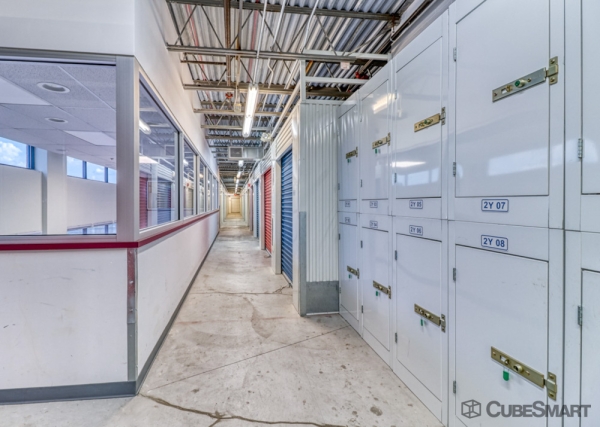 Facility photo: //images.sparefoot.com/medium/225146688094b40d8c3.jpg