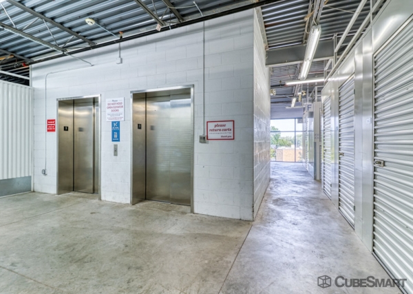 Facility photo: //images.sparefoot.com/medium/22514669e098ba805fa.jpg