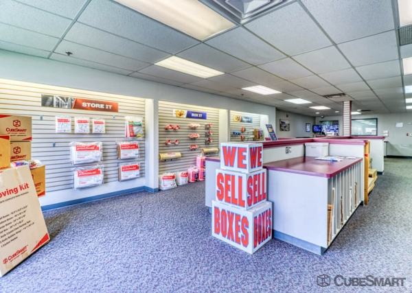 Facility photo: //images.sparefoot.com/medium/22514768946c8f6fccc.jpg