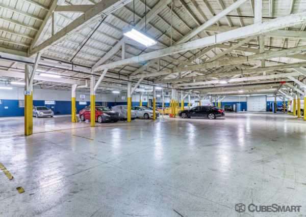 Facility photo: //images.sparefoot.com/medium/2251476943bf44e0e9f.jpg