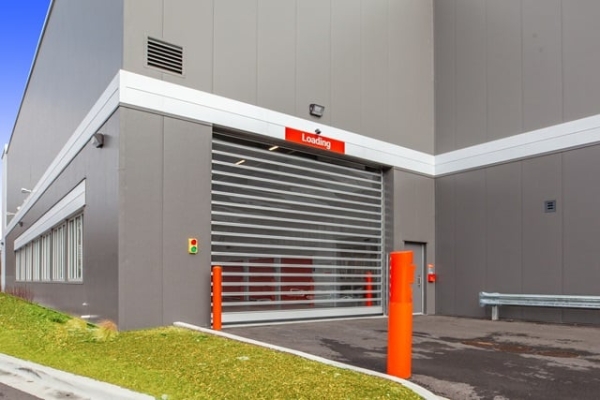 Facility photo: //images.sparefoot.com/medium/225186690607a3bef98.jpg