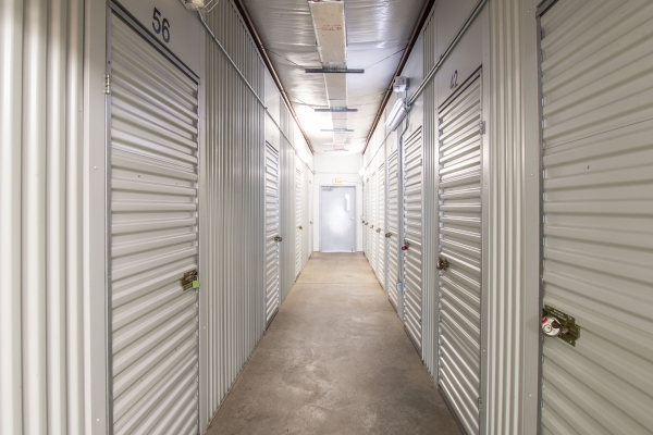 Facility photo: //images.sparefoot.com/medium/22520068a6164faae12.jpg