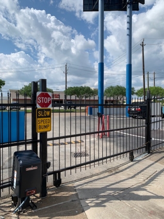 Storage Units at Your Storage Place - Houston - Northwest Freeway - 10901 Northwest Freeway