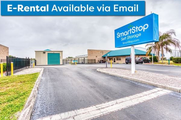Storage Units at SmartStop Self Storage - Plant City - 1610 Jim Johnson Rd - 1610 Jim Johnson Road
