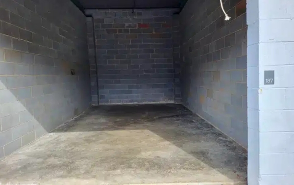 Facility photo: //images.sparefoot.com/medium/22536968dd9f7b52bb4.jpg