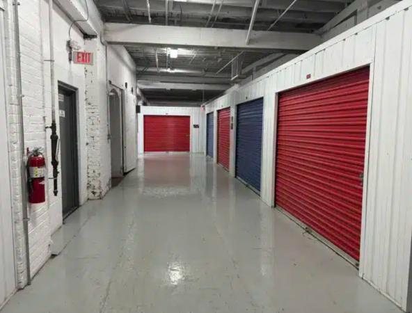 Facility photo: //images.sparefoot.com/medium/22539268c828ceba541.png