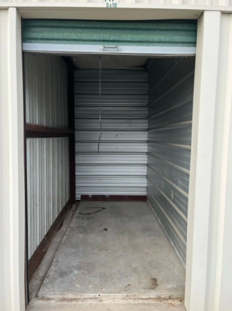 Facility photo: //images.sparefoot.com/medium/22540268cc3ac00e761.png