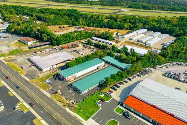 Facility photo: //images.sparefoot.com/medium/22540668cb23db7d1cd.png