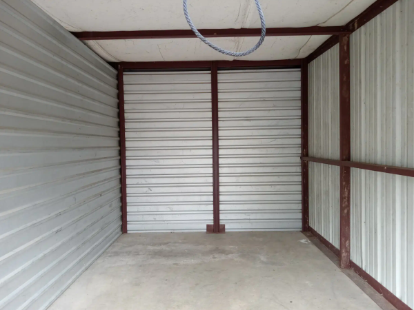 Facility photo: //images.sparefoot.com/medium/22540968cc4cc48671f.png