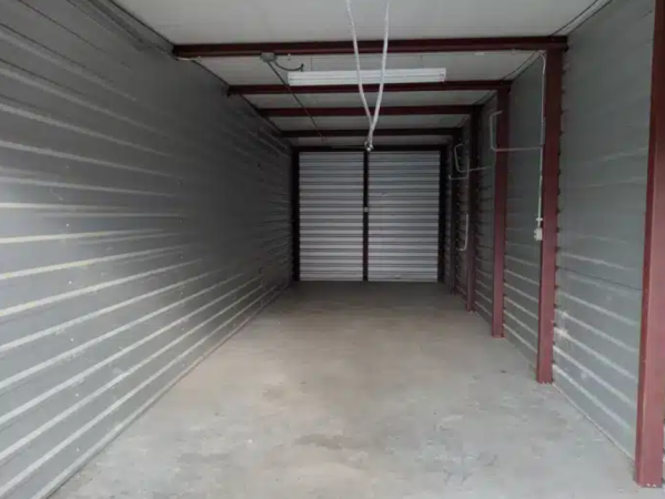 Facility photo: //images.sparefoot.com/medium/22541468cc39ddec96f.png