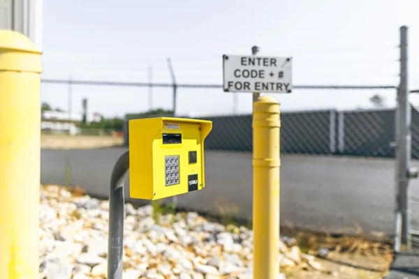 Facility photo: //images.sparefoot.com/medium/22541868dd68795dcef.jpg