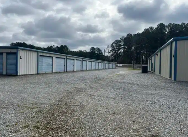 Facility photo: //images.sparefoot.com/medium/22541968cdbe92c8beb.png