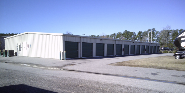 Facility photo: //images.sparefoot.com/medium/22549763fe58e6768eb.png