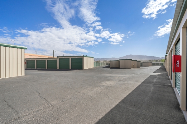 Facility photo: //images.sparefoot.com/medium/22550363f54f9ba7912.jpg