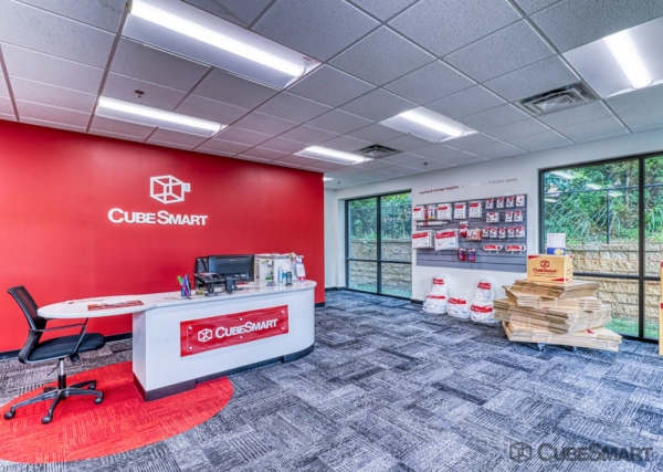 Facility photo: //images.sparefoot.com/medium/225552688c6a5c5b175.jpg