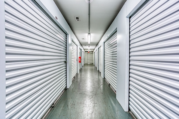 Facility photo: //images.sparefoot.com/medium/226161634ed07fcbe3f.jpg